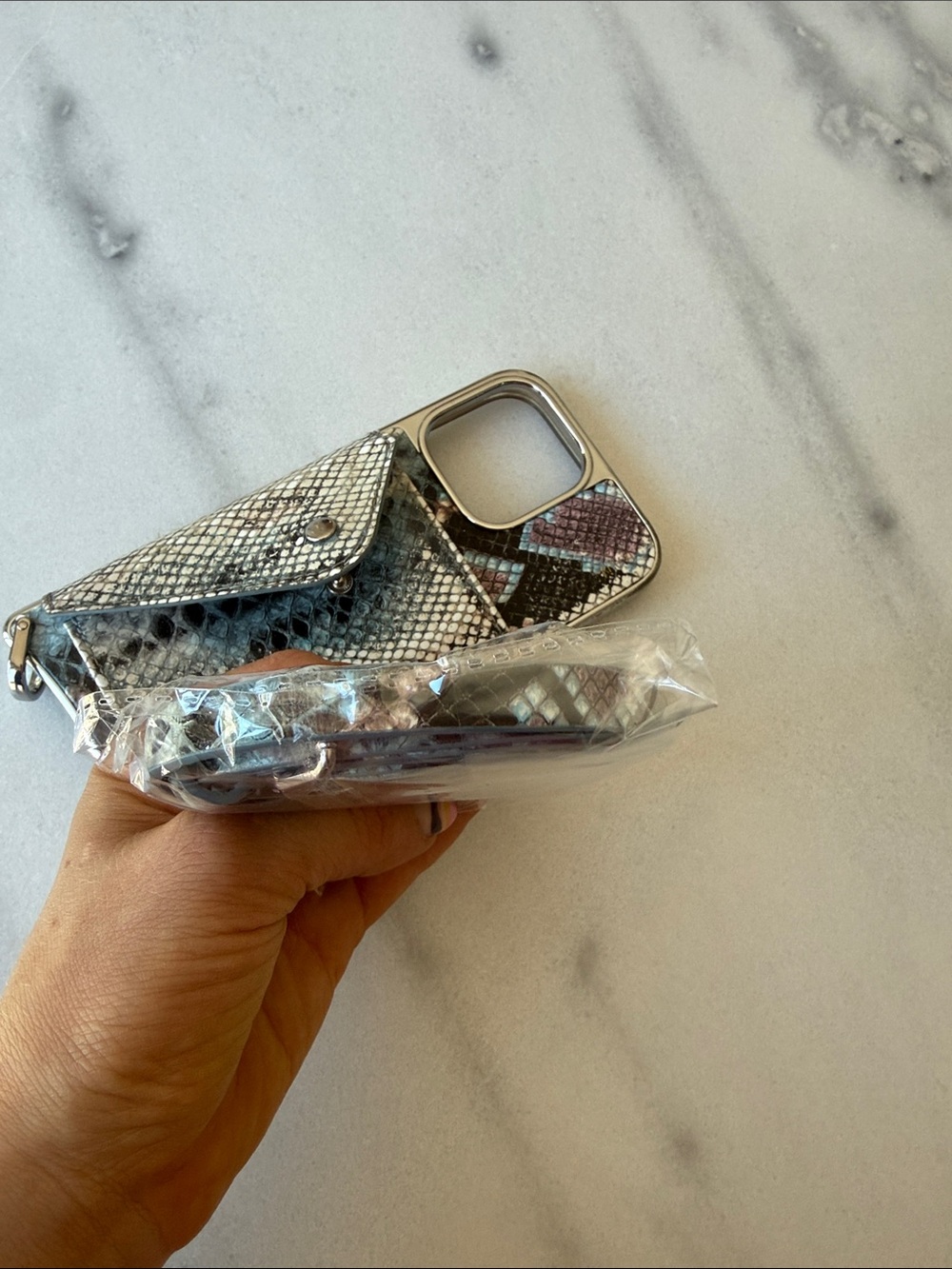 Bandolier Snake-Print Phone Case iPhone 16 promax with Gray-Blue Removable Strap - Picture 7 of 9